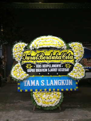 Papan Bunga Duka di Bukit Cermin